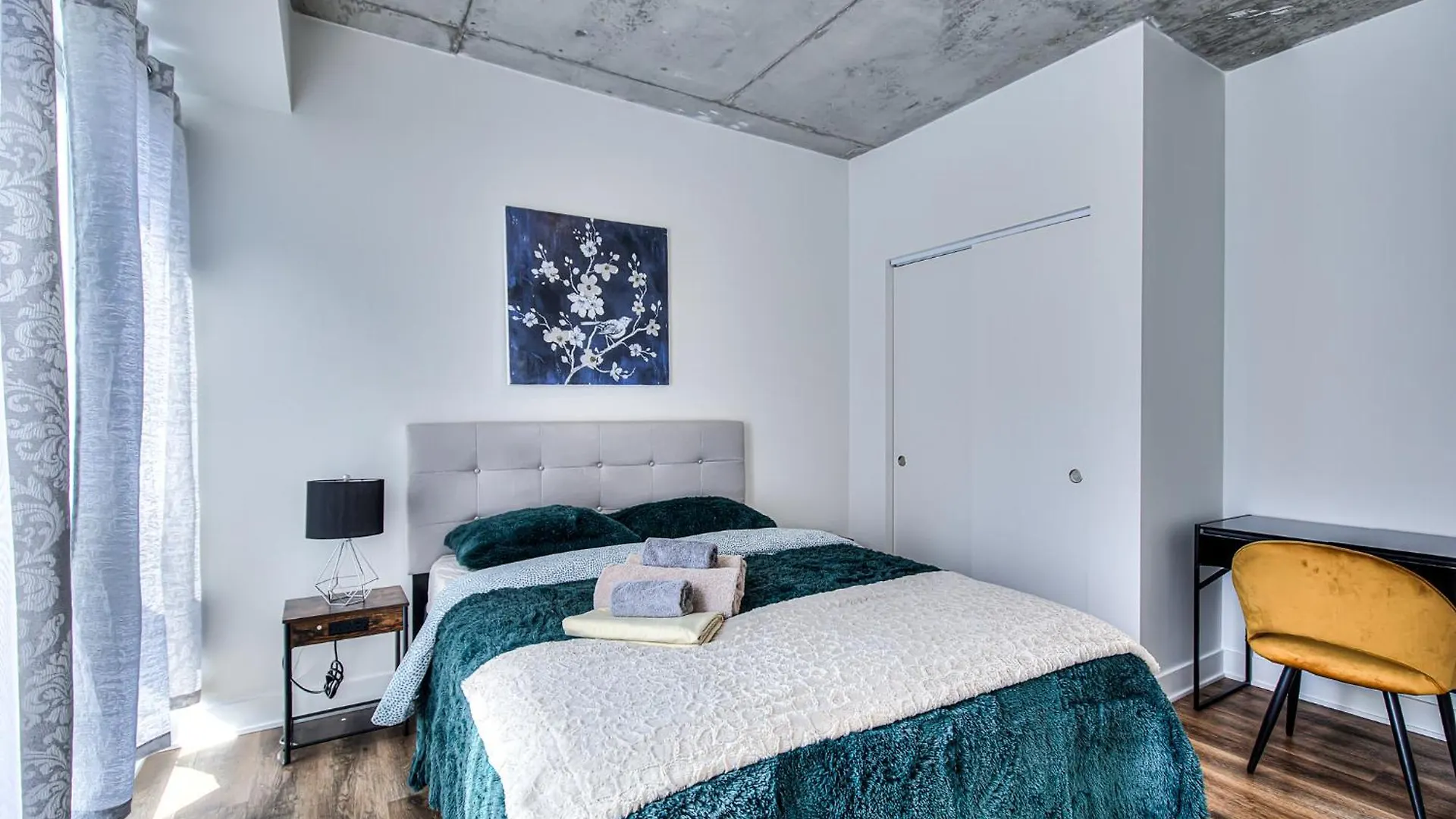 2Br+Gym For Vip Corporate & Students Downtown Mtl Apartment Montreal Canada