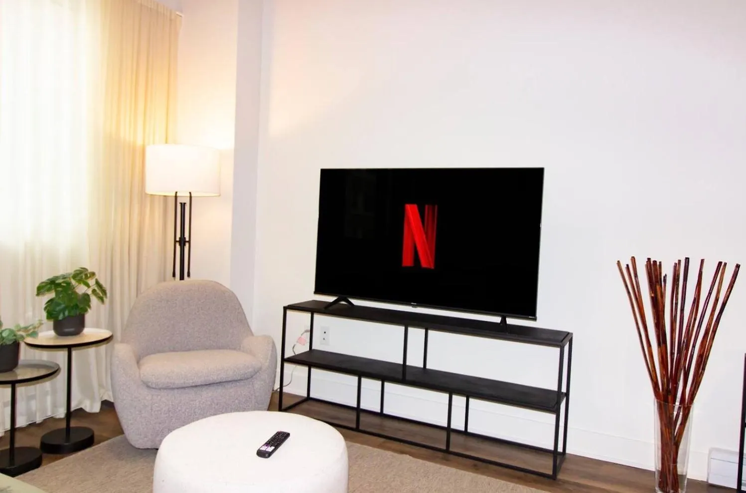 2Br+Gym For Vip Corporate & Students Downtown Mtl Apartment Montreal