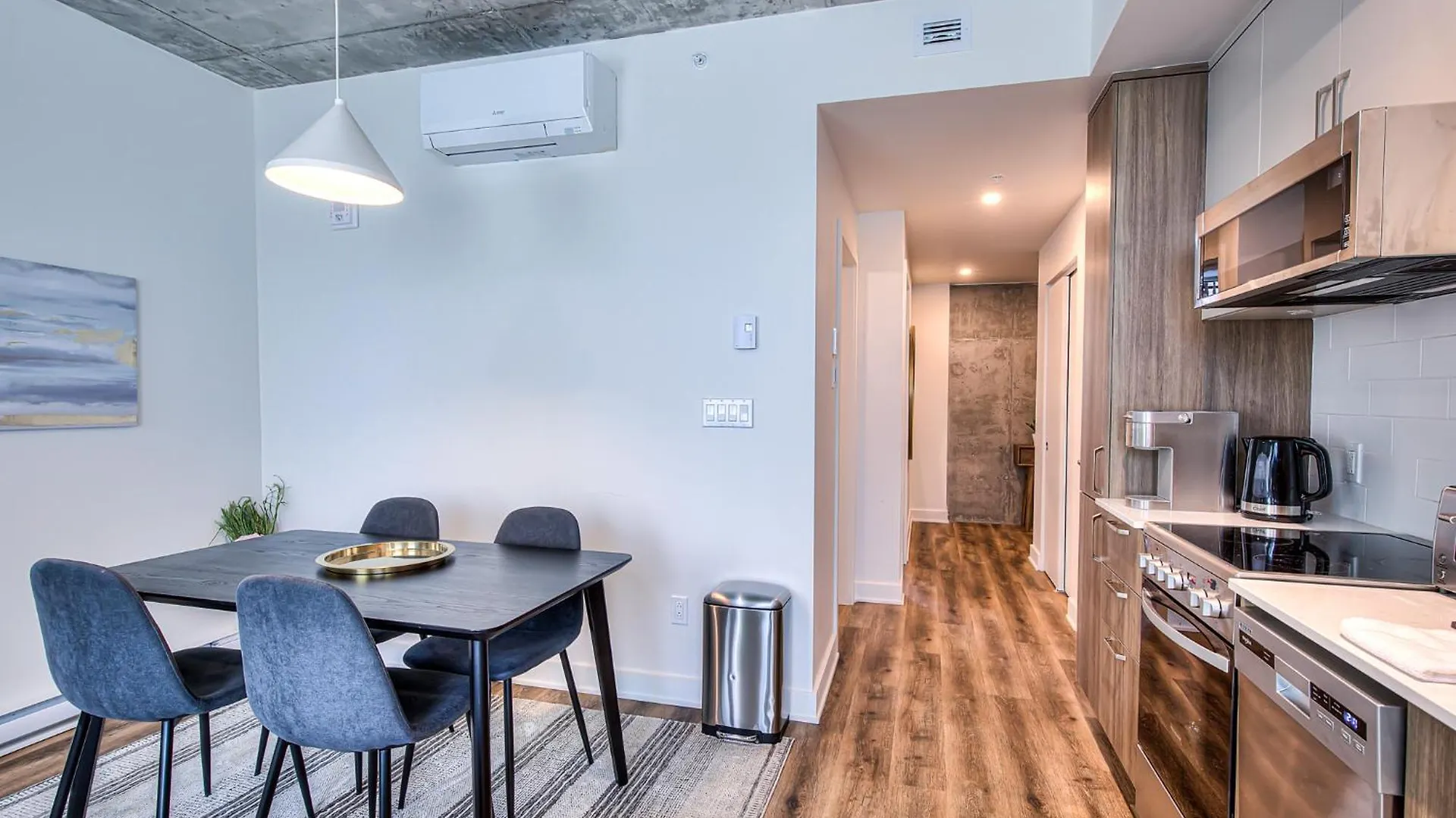 2Br+Gym For Vip Corporate & Students Downtown Mtl Apartment Montreal