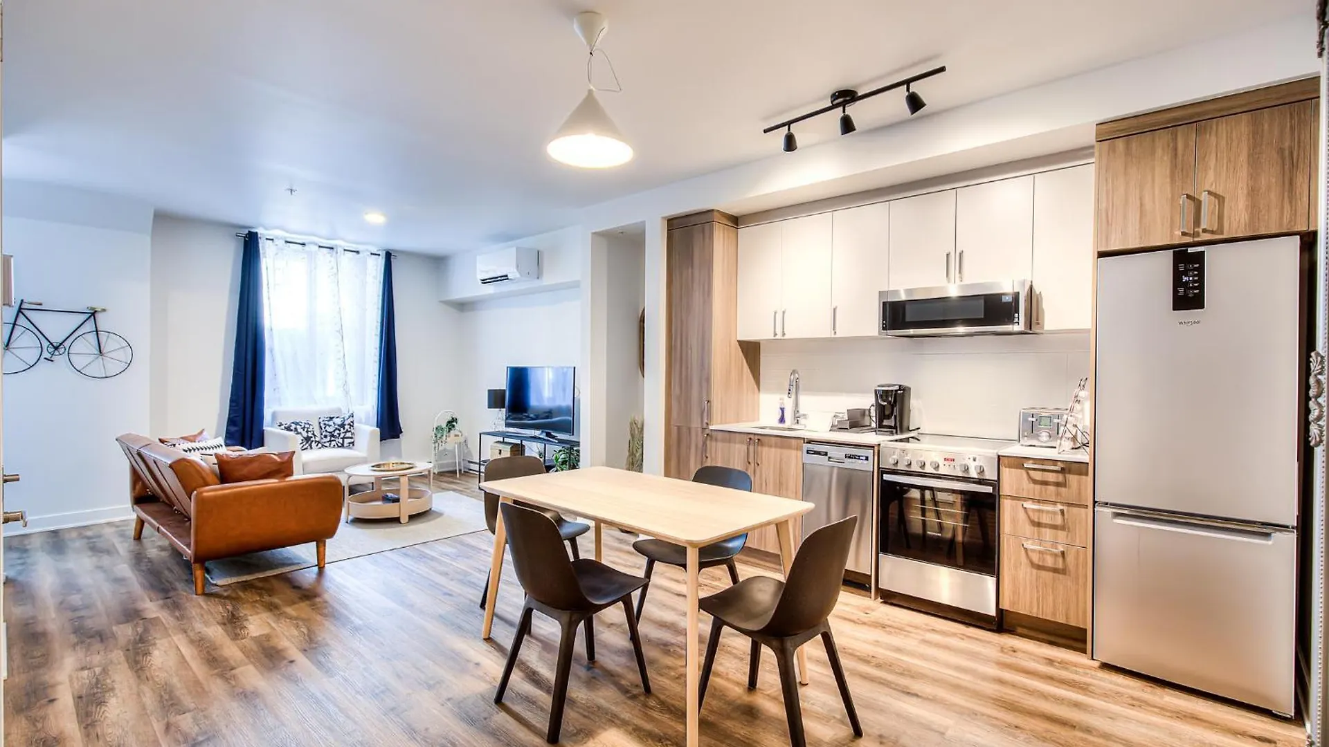 2Br+Gym For Vip Corporate & Students Downtown Mtl Apartment Montreal