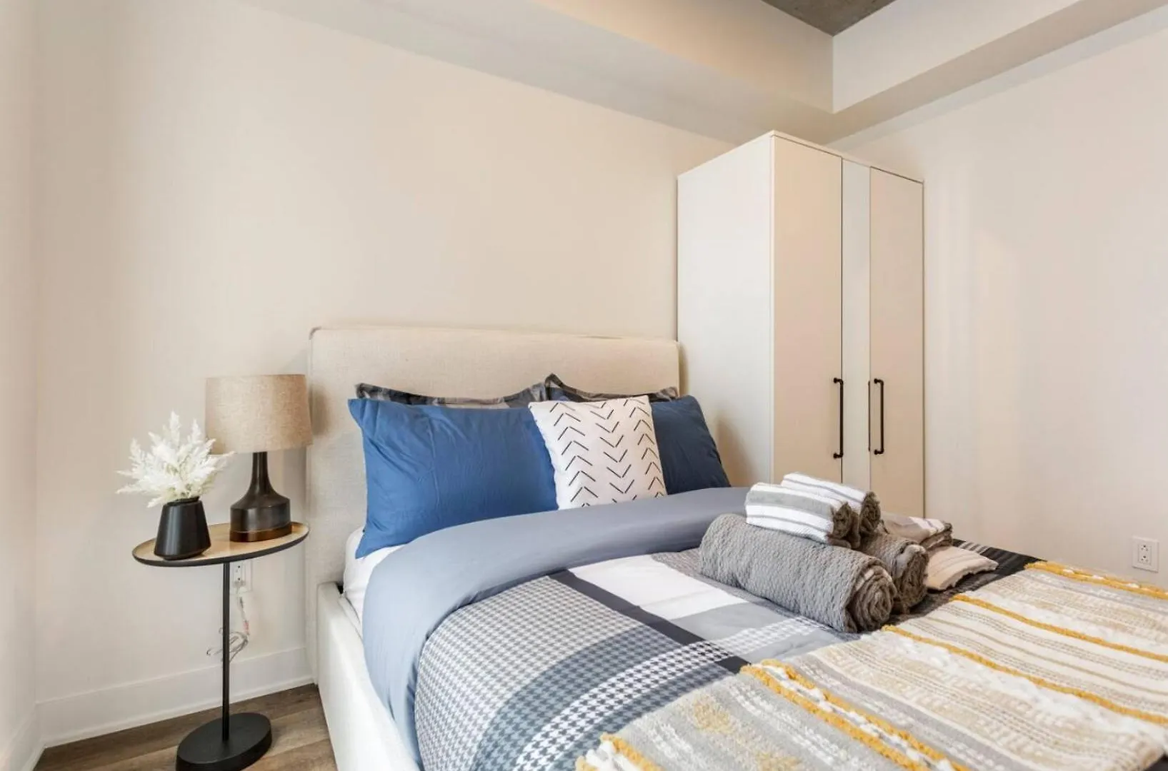 2Br+Gym For Vip Corporate & Students Downtown Mtl Apartment Montreal 0*,
