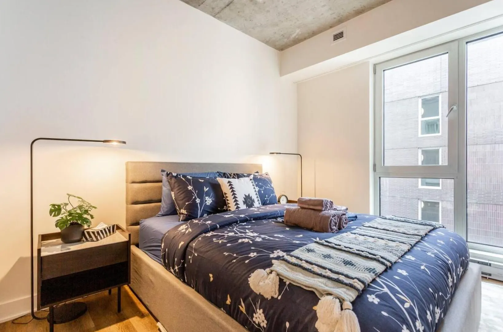 2Br+Gym For Vip Corporate & Students Downtown Mtl Apartment Montreal Canada