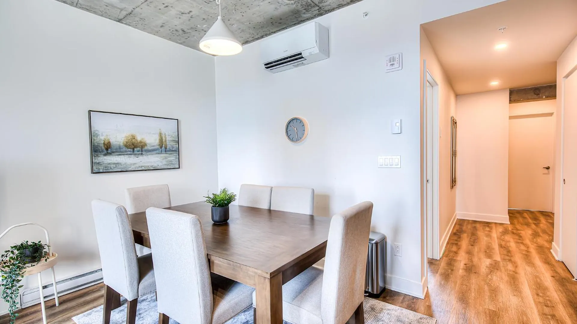 2Br+Gym For Vip Corporate & Students Downtown Mtl Apartment Montreal