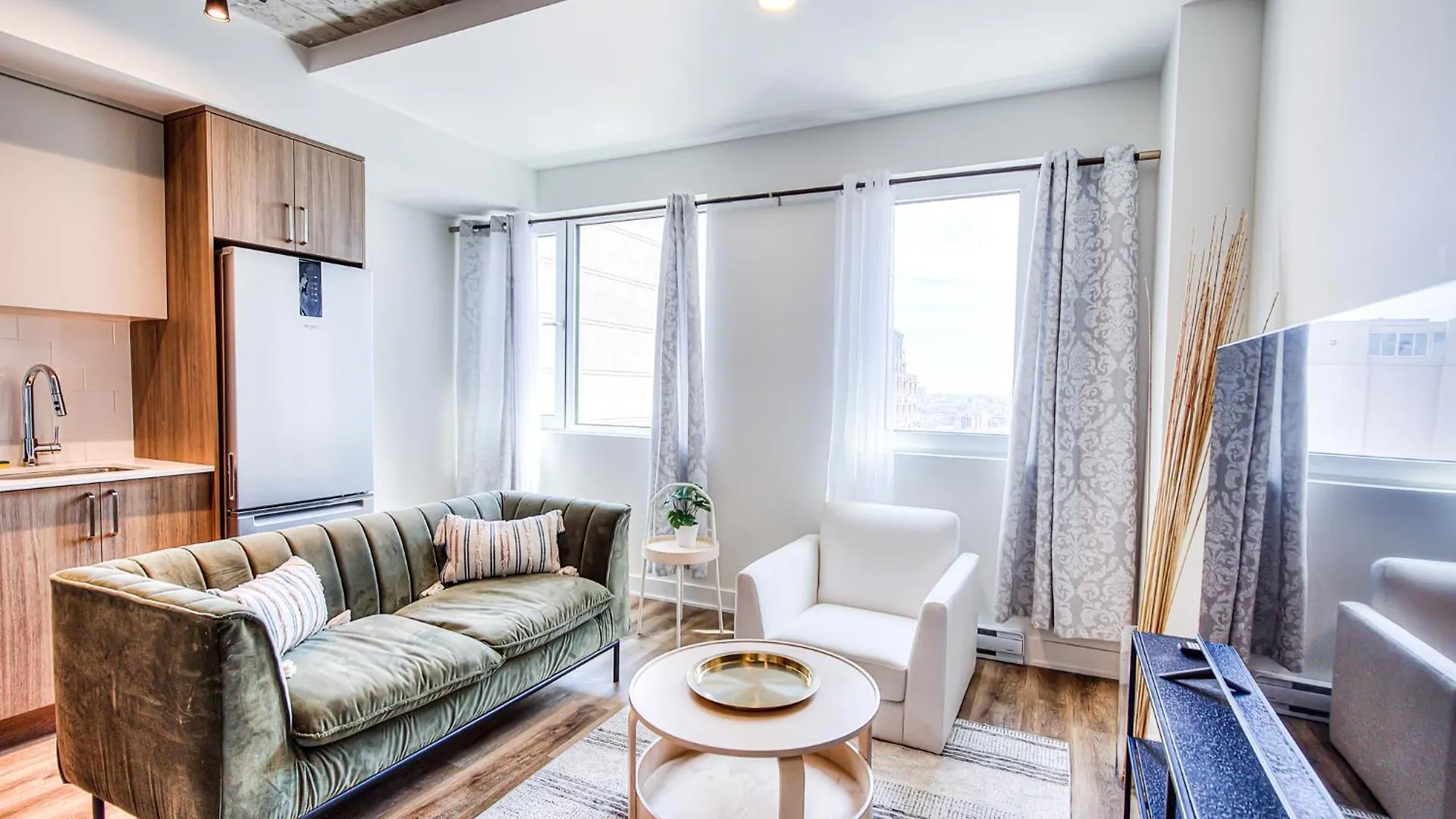 2Br+Gym For Vip Corporate & Students Downtown Mtl Apartment Montreal