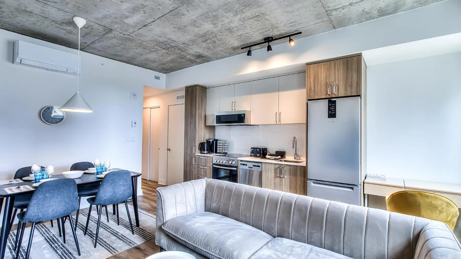 2Br+Gym For Vip Corporate & Students Downtown Mtl Apartment Montreal 0*,